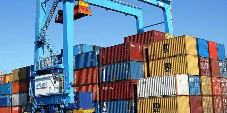 تعیین تکلیف تجهیزات انباشت شده در گمرک