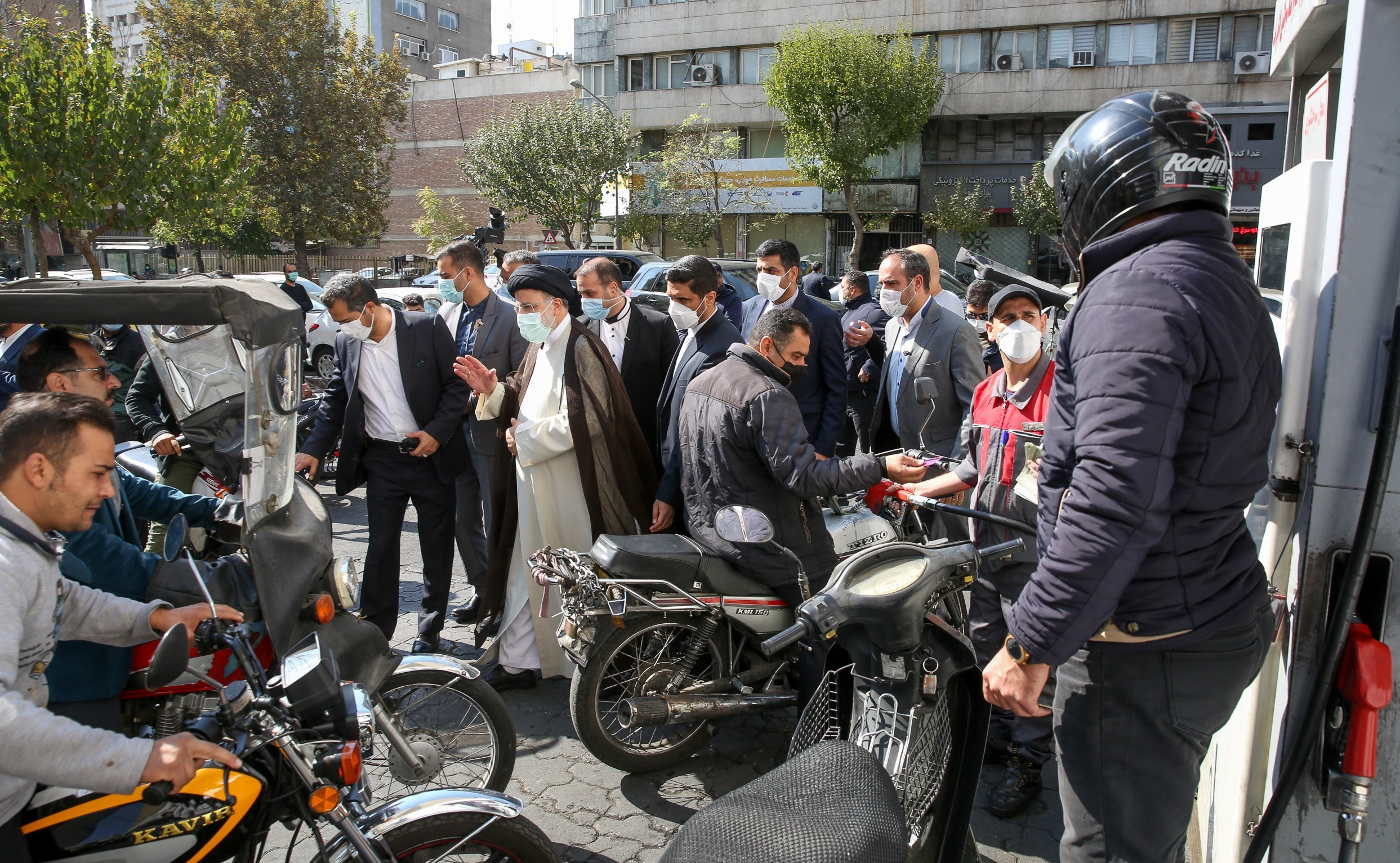 حمله سایبری /حضور میدانی رئیسجمهور در جایگاههای سوخت