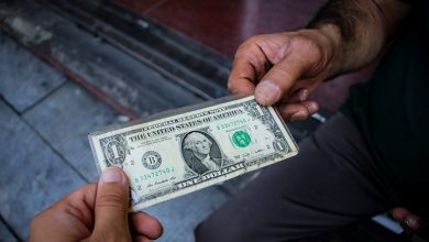 علت اصلی افزایش نرخ ارز چیست؟/ نوسانات ریشه اقتصادی ندارد