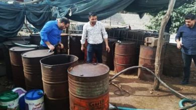 کشف محل نگهداری سوخت قاچاق در حاجیآباد هرمزگان